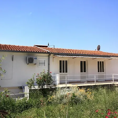 Seaside Apartments With A Swimming Pool Viganj, Peljesac - 260 Apartment *