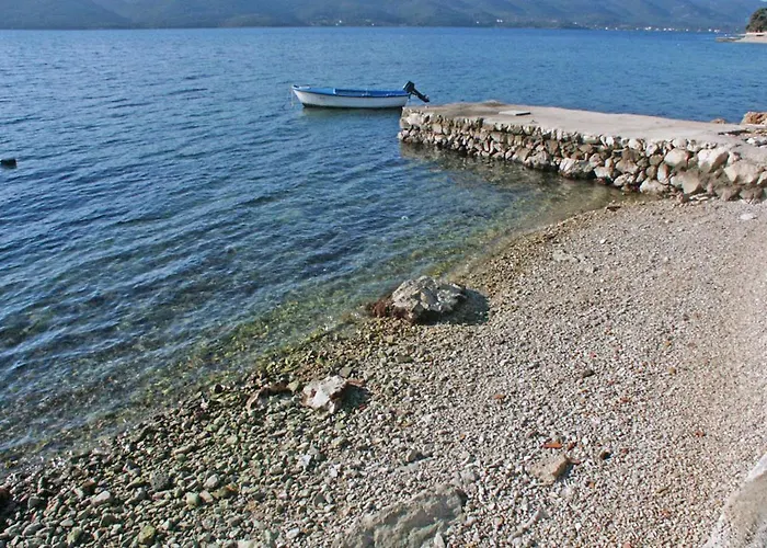 Seaside With A Swimming Pool Viganj, Peljesac - 260 Apartman