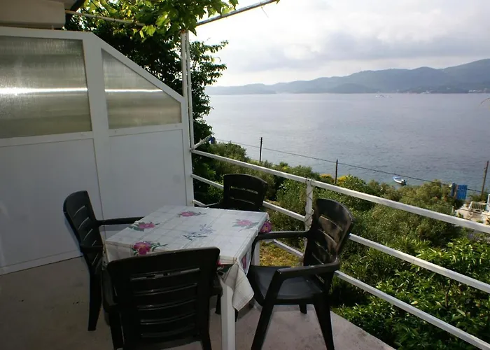 Apartman Seaside With A Swimming Pool Viganj, Peljesac - 260 Viganj