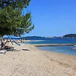 Apartment Seaside Apartments With A Swimming Pool Viganj, Peljesac - 260 *