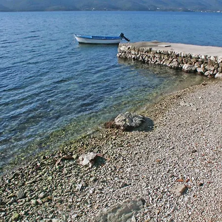 Seaside With A Swimming Pool Viganj, Peljesac - 260 דירה