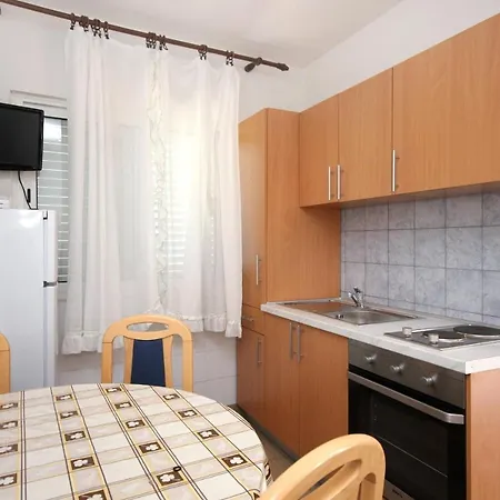 Seaside Apartments With A Swimming Pool Viganj, Peljesac - 260 Apartment