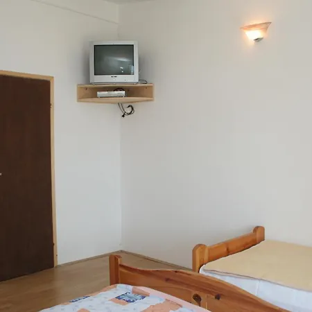 Seaside With A Swimming Pool Viganj, Peljesac - 260 דירה *