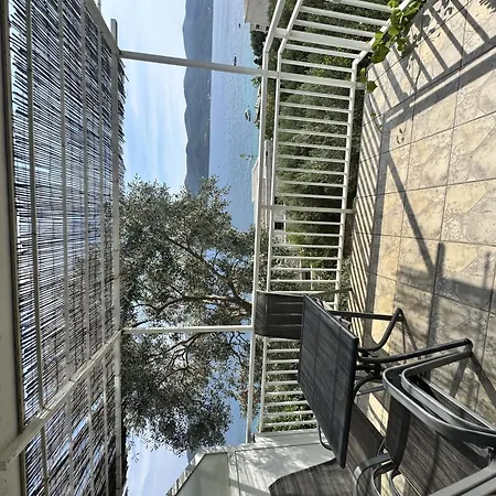 Seaside With A Swimming Pool Viganj, Peljesac - 260 Апартаменты *
